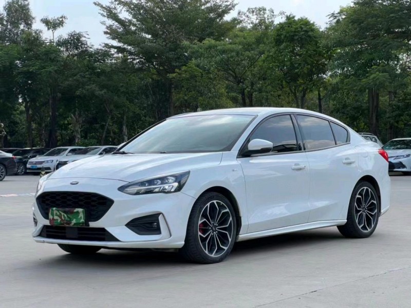 东莞20年福特福克斯5