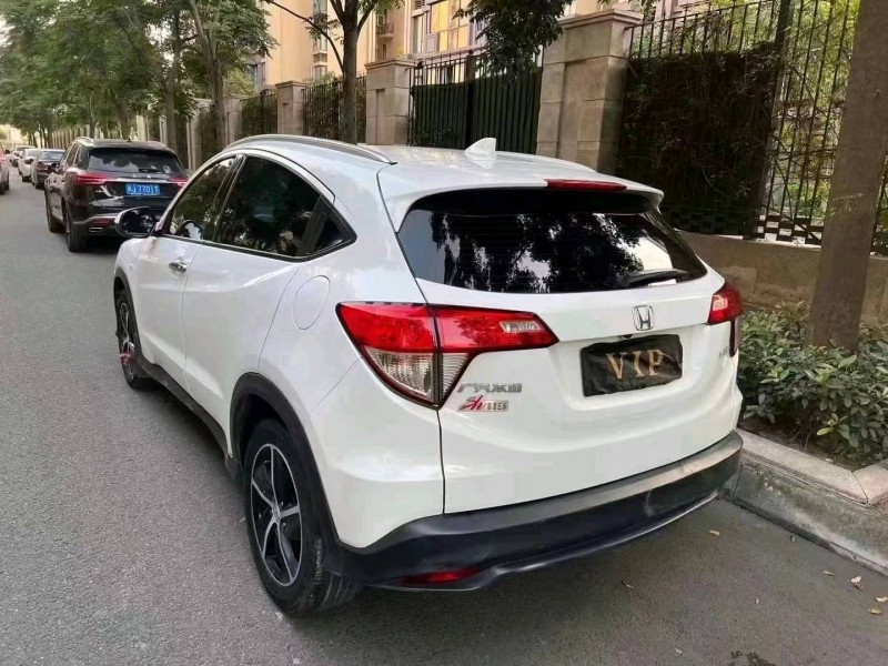 成都20年本田缤智7