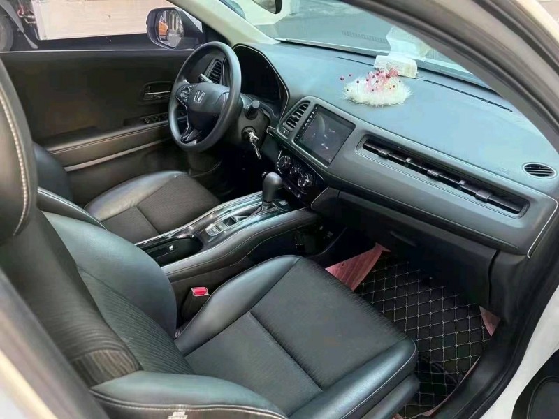 成都20年本田缤智6