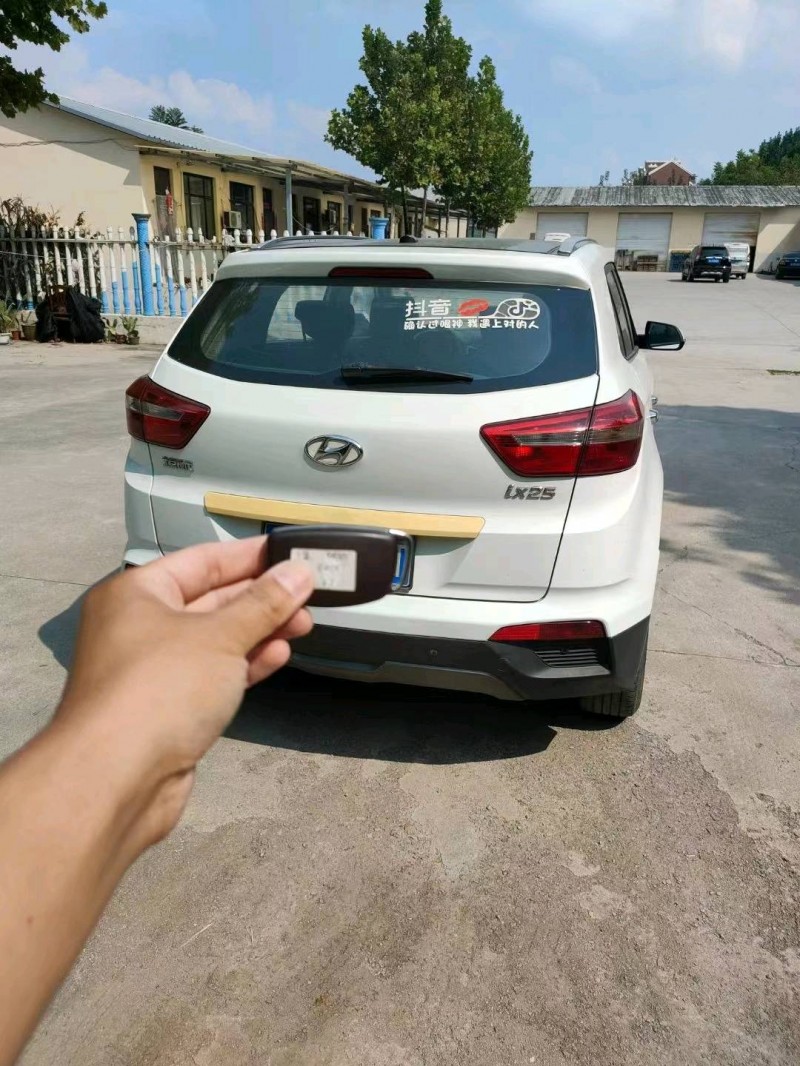 济南17年现代ix252