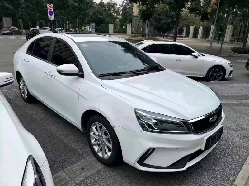 成都21年吉利帝豪3