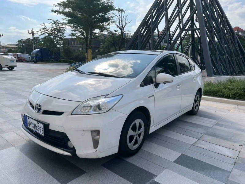 东莞13年丰田普锐斯2