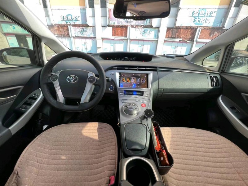 东莞13年丰田普锐斯7