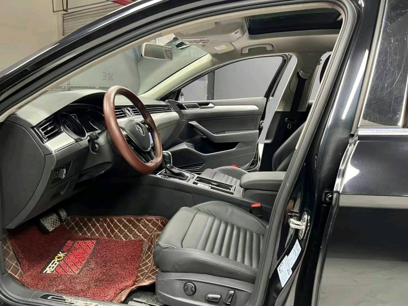 成都18年大众迈腾4