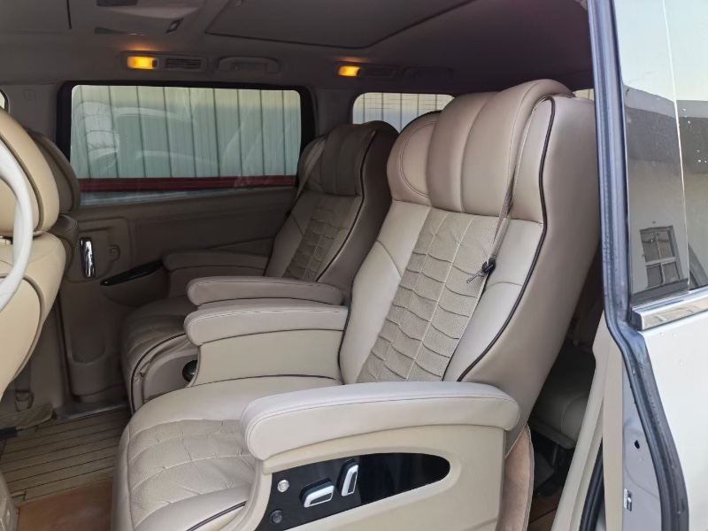 徐州15年日产贵士2