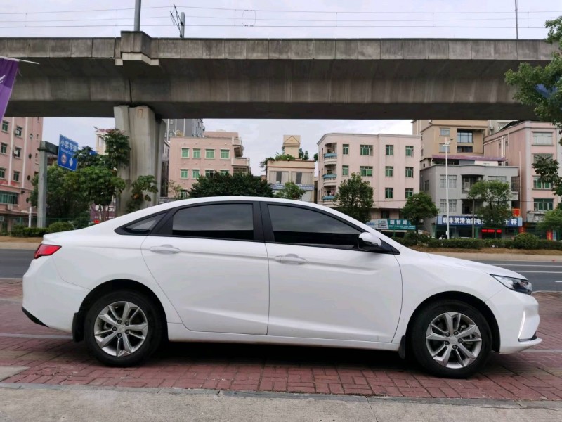 东莞20年吉利帝豪4