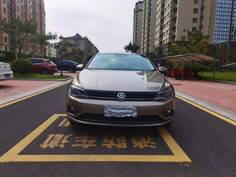 徐州16年大众凌渡1