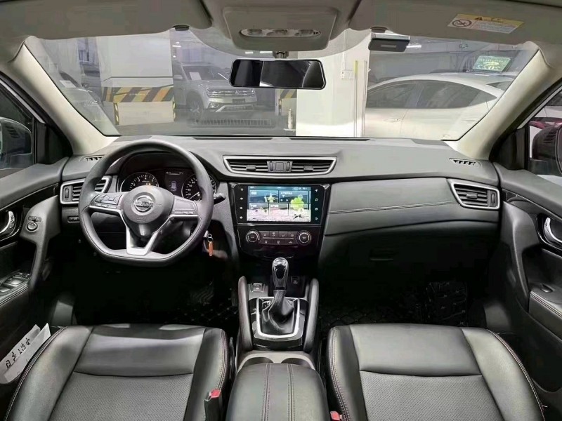 成都20年日产逍客9