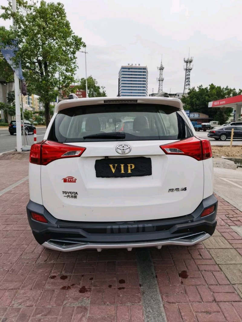 东莞14年丰田RAV4荣放9