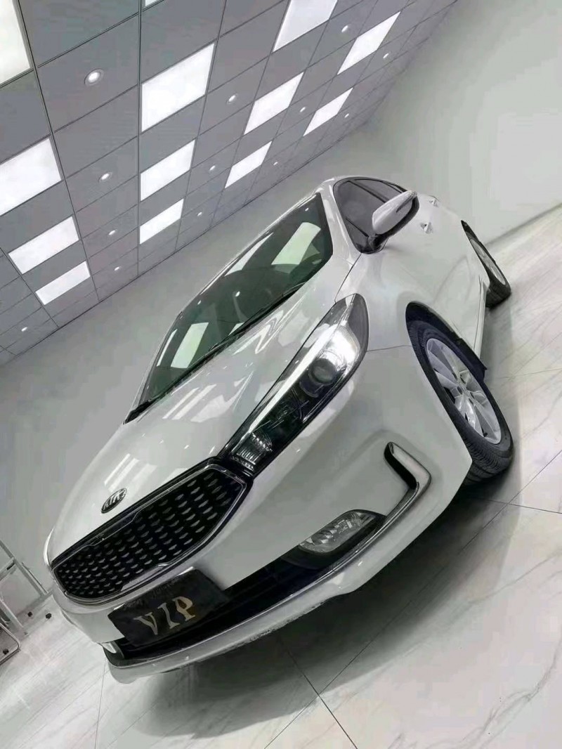 成都16年起亚K38