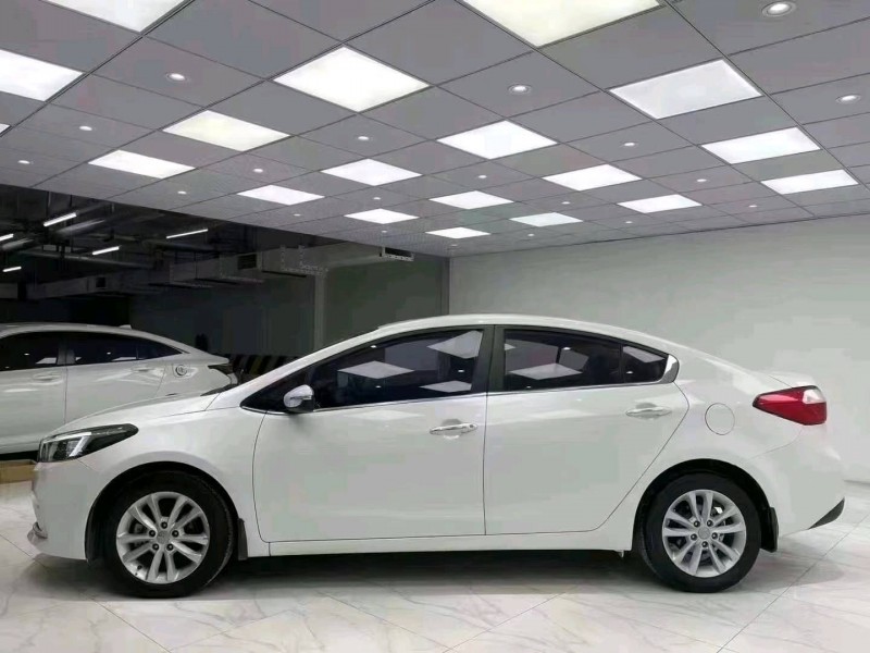 成都16年起亚K37