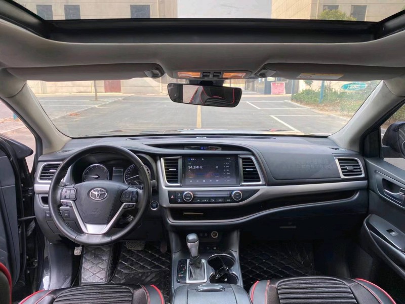 徐州20年丰田汉兰达6