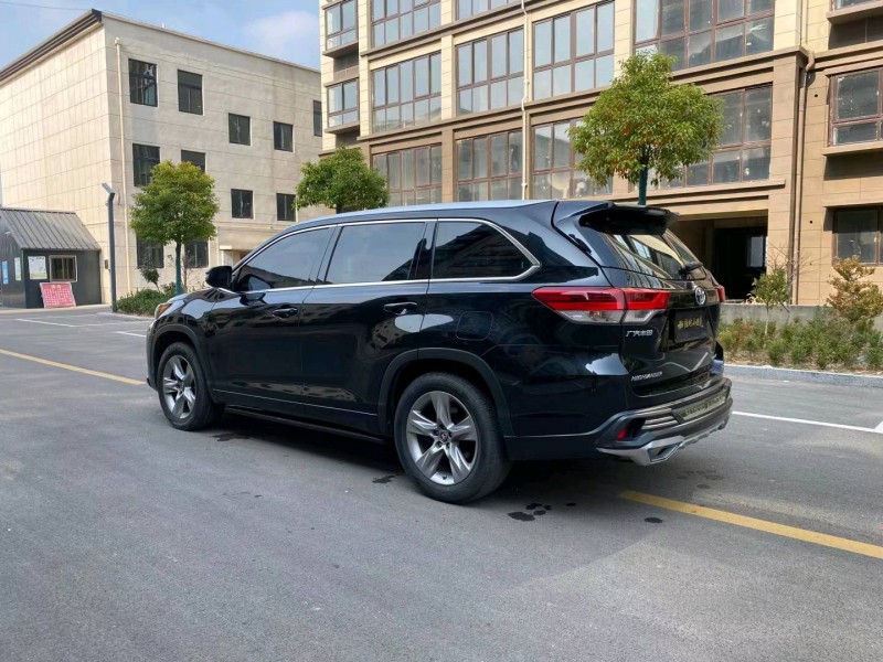 徐州20年丰田汉兰达3