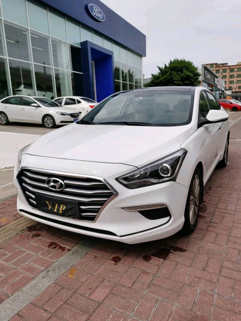 东莞17年现代名图2