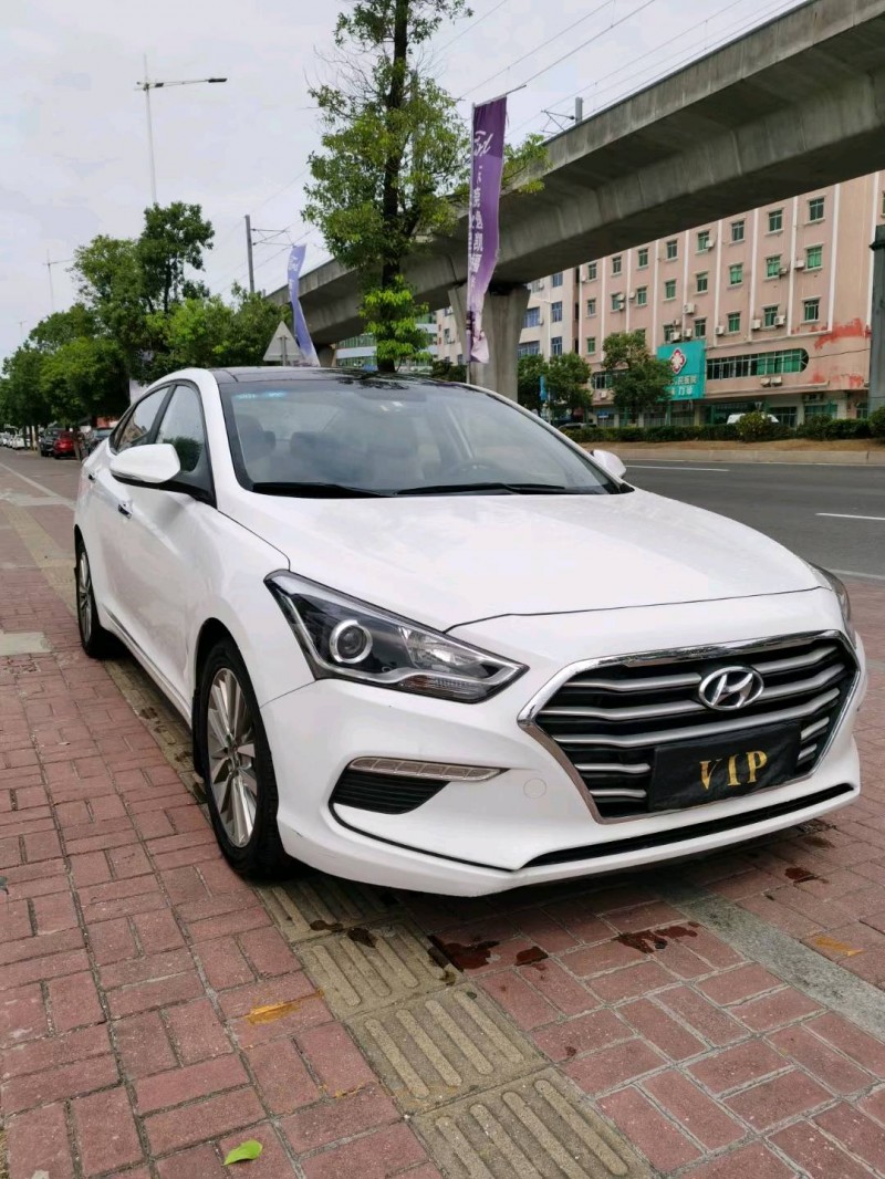 东莞17年现代名图3