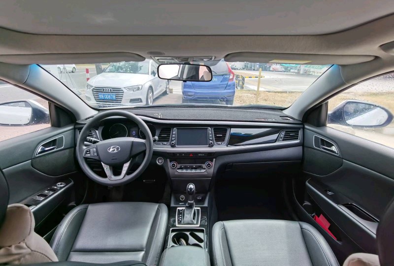 东莞17年现代名图8