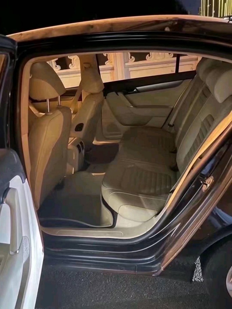 济南14年大众迈腾6