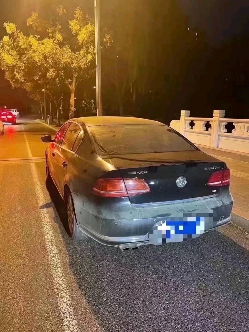 济南14年大众迈腾8