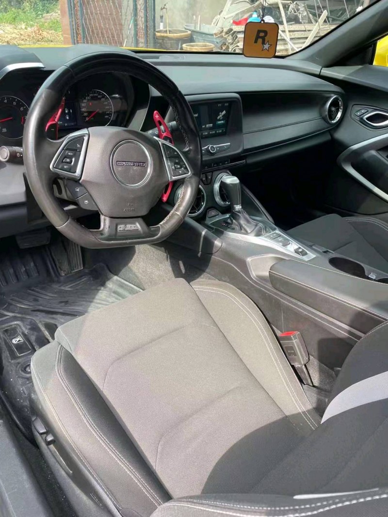 邯郸17年雪佛兰科迈罗2