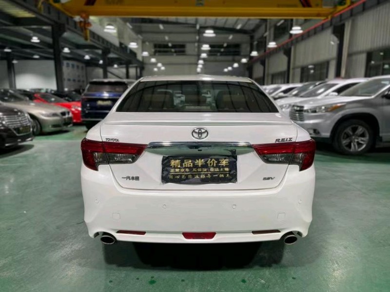 东莞16年丰田锐志9