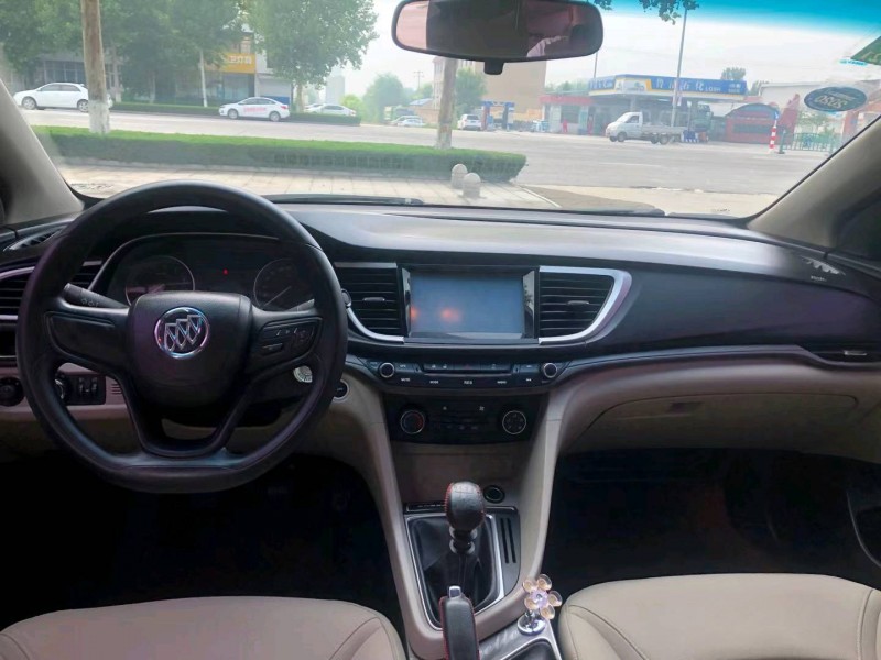 潍坊17年别克英朗5