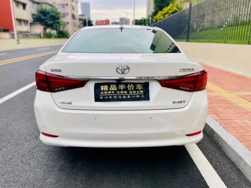 东莞16年丰田皇冠9