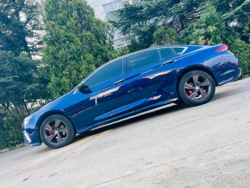 烟台21年别克君威7