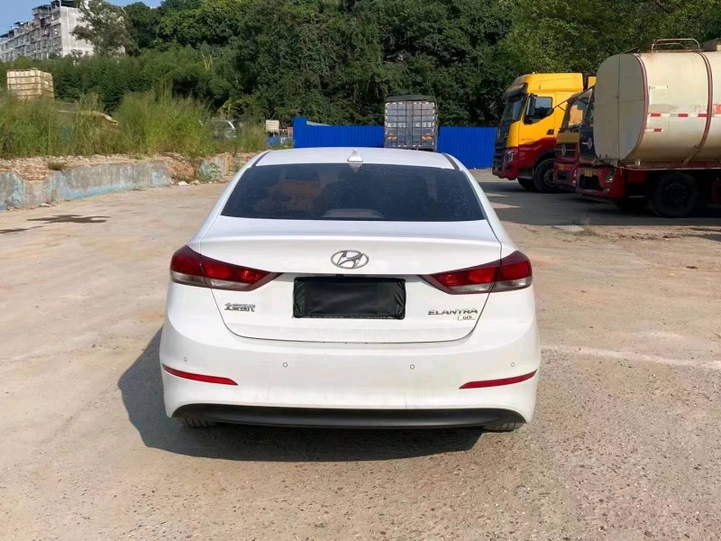 邯郸19年现代领动8