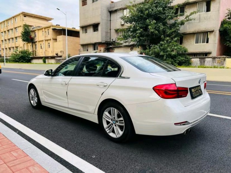 东莞17年宝马3系8