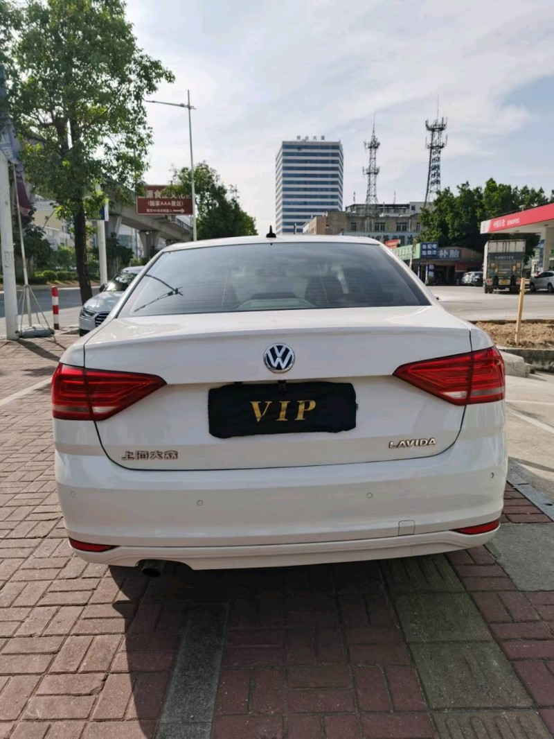 东莞15年大众朗逸9