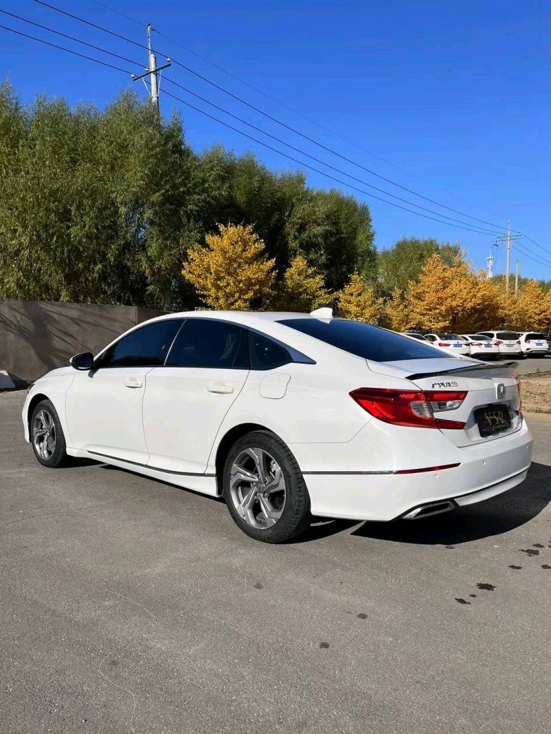 沈阳18年本田雅阁5