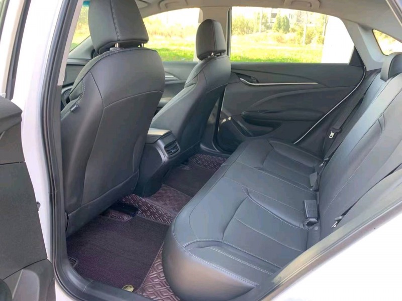 枣庄22年别克英朗8