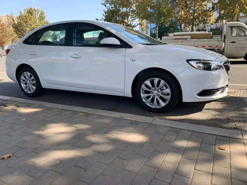 枣庄22年别克英朗7