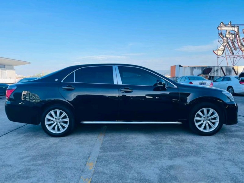 东莞13年丰田皇冠8