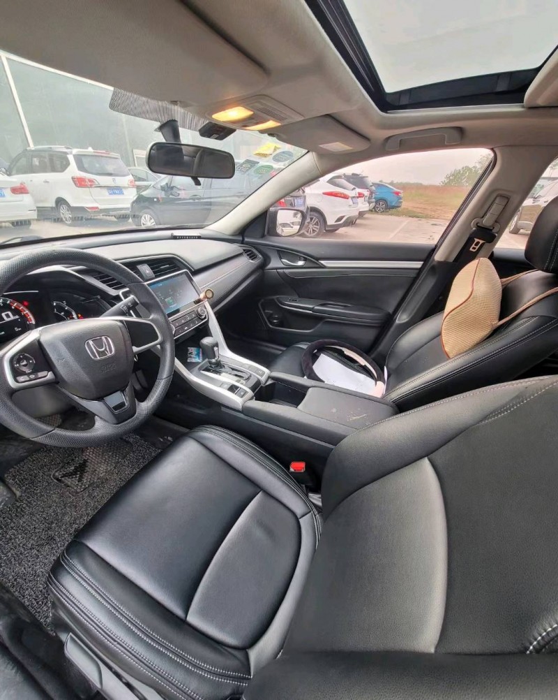 石家庄18年本田思域4