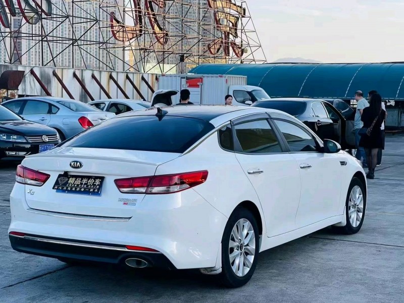 东莞17年起亚K58