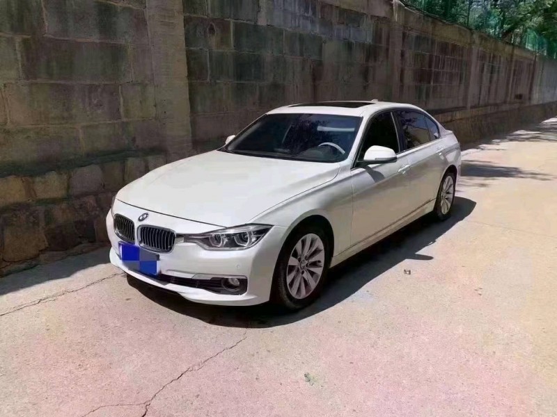 枣庄17年宝马3系2
