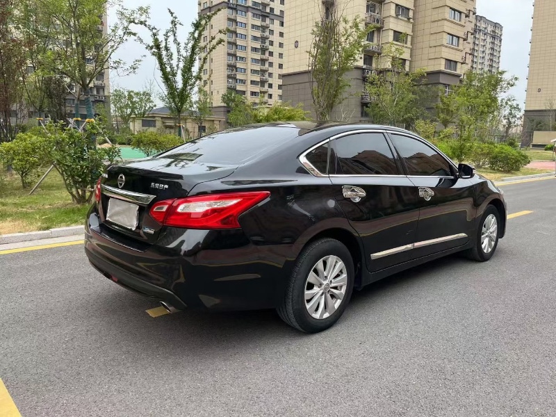 徐州18年日产天籁4