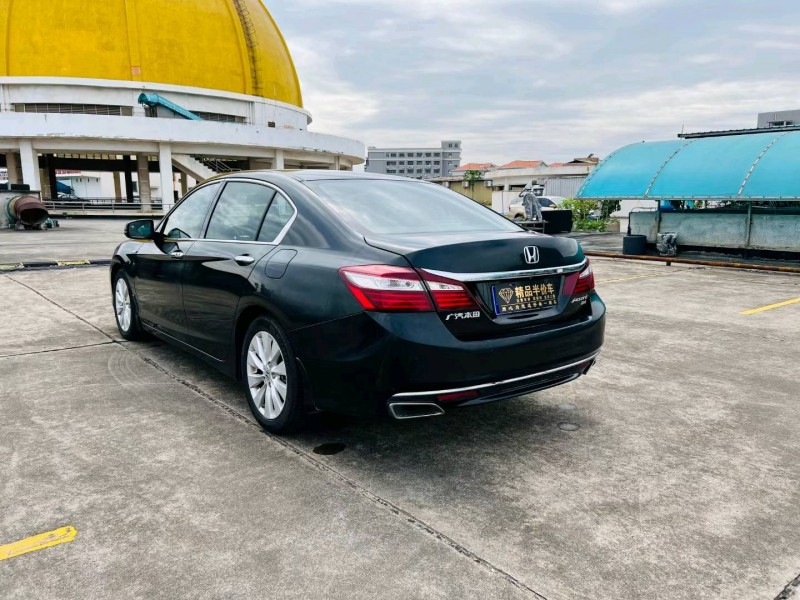 东莞16年本田雅阁7