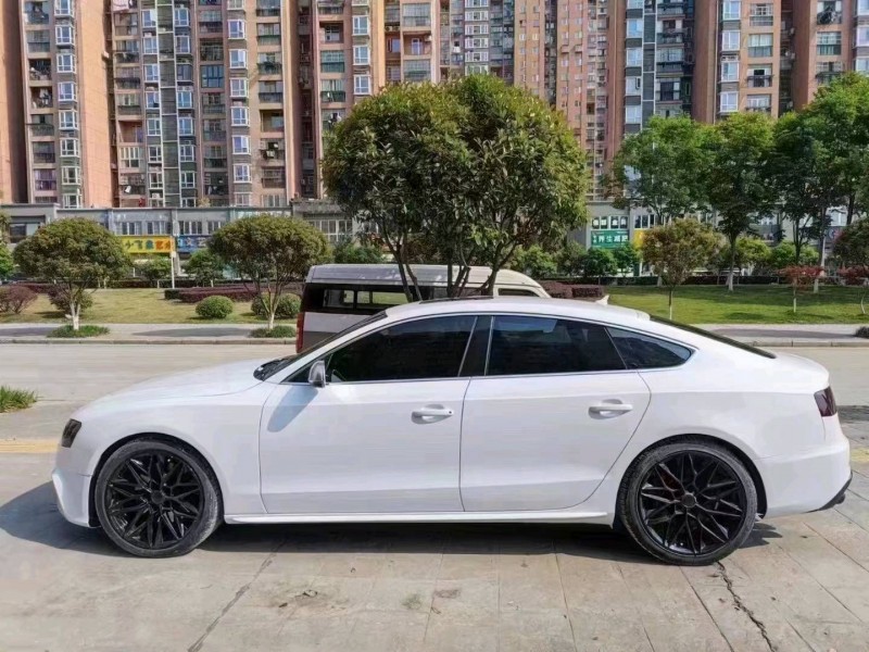 北京12年奥迪S76