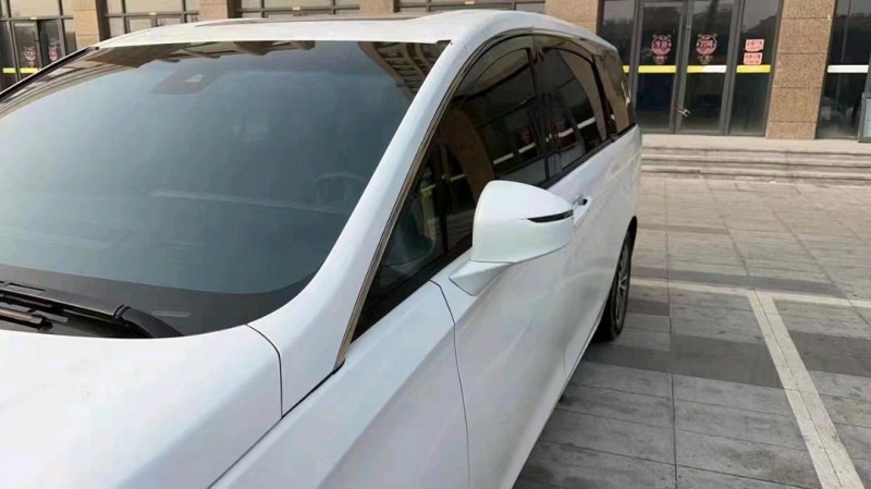 北京21年别克GL82