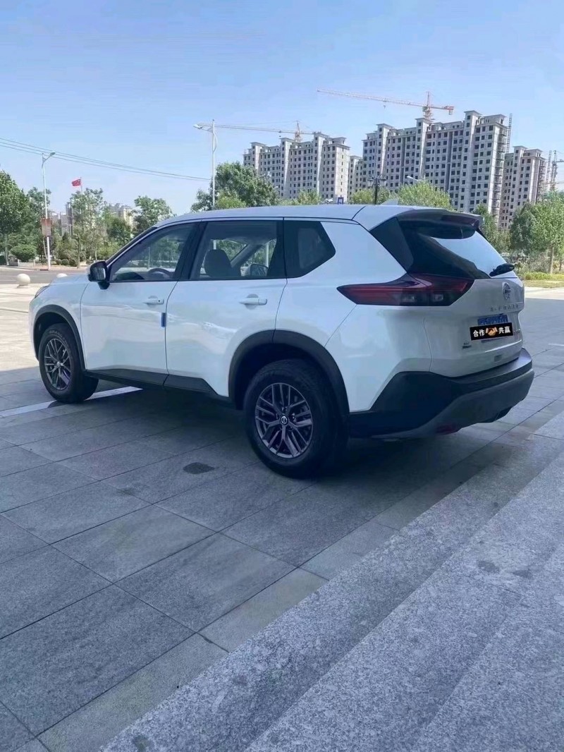 保定21年日产奇骏3