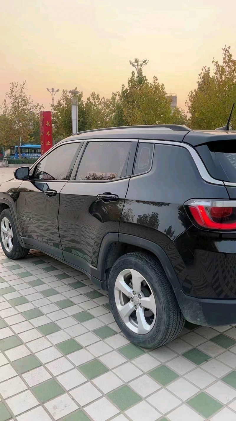 北京17年Jeep指南者8