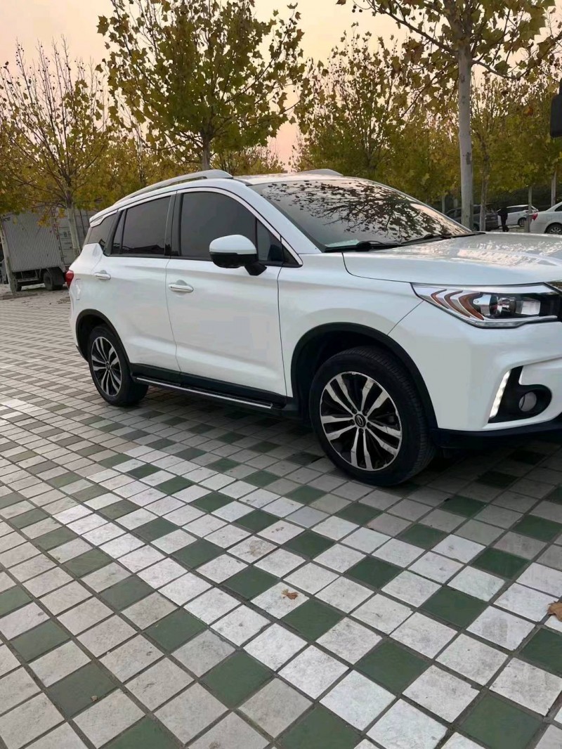 北京17年Jeep指南者2