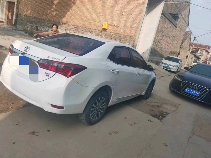 北京18年丰田卡罗拉5