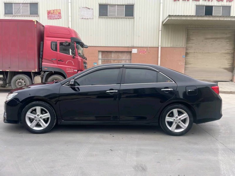 东莞12年丰田凯美瑞8