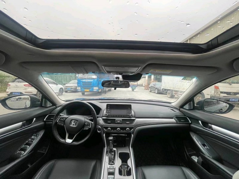 东莞20年本田雅阁5