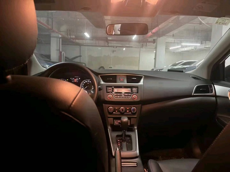 安顺21年日产轩逸3