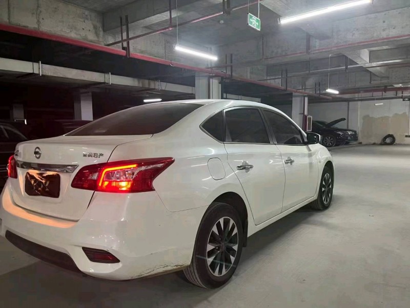 安顺21年日产轩逸2