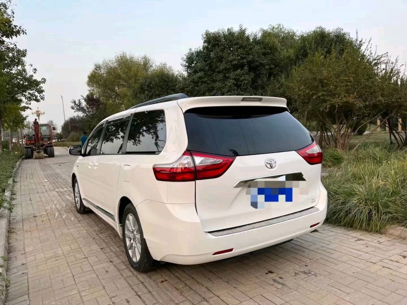 邯郸18年丰田塞纳5